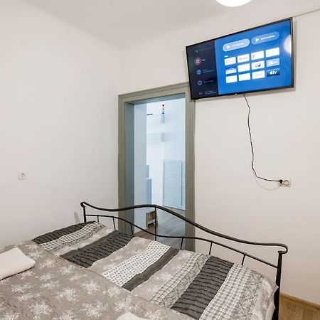 Cosy Central Apartment At River Budapest Exteriör bild