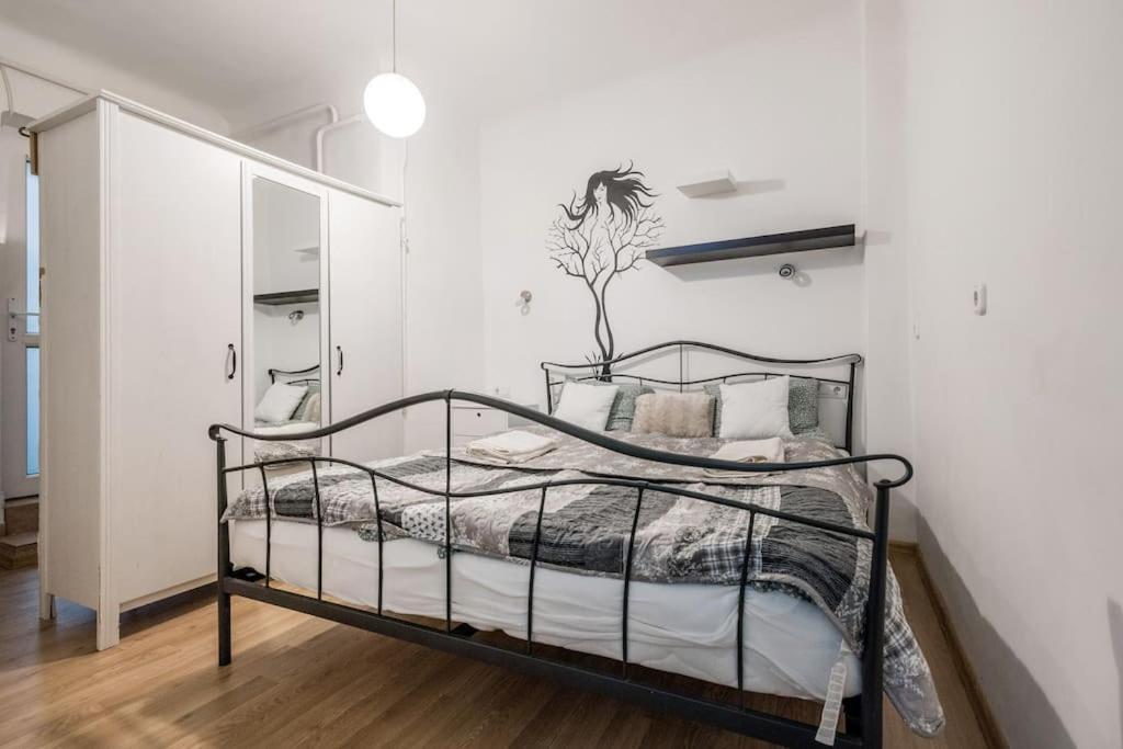 Cosy Central Apartment At River Budapest Exteriör bild