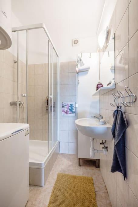 Cosy Central Apartment At River Budapest Exteriör bild